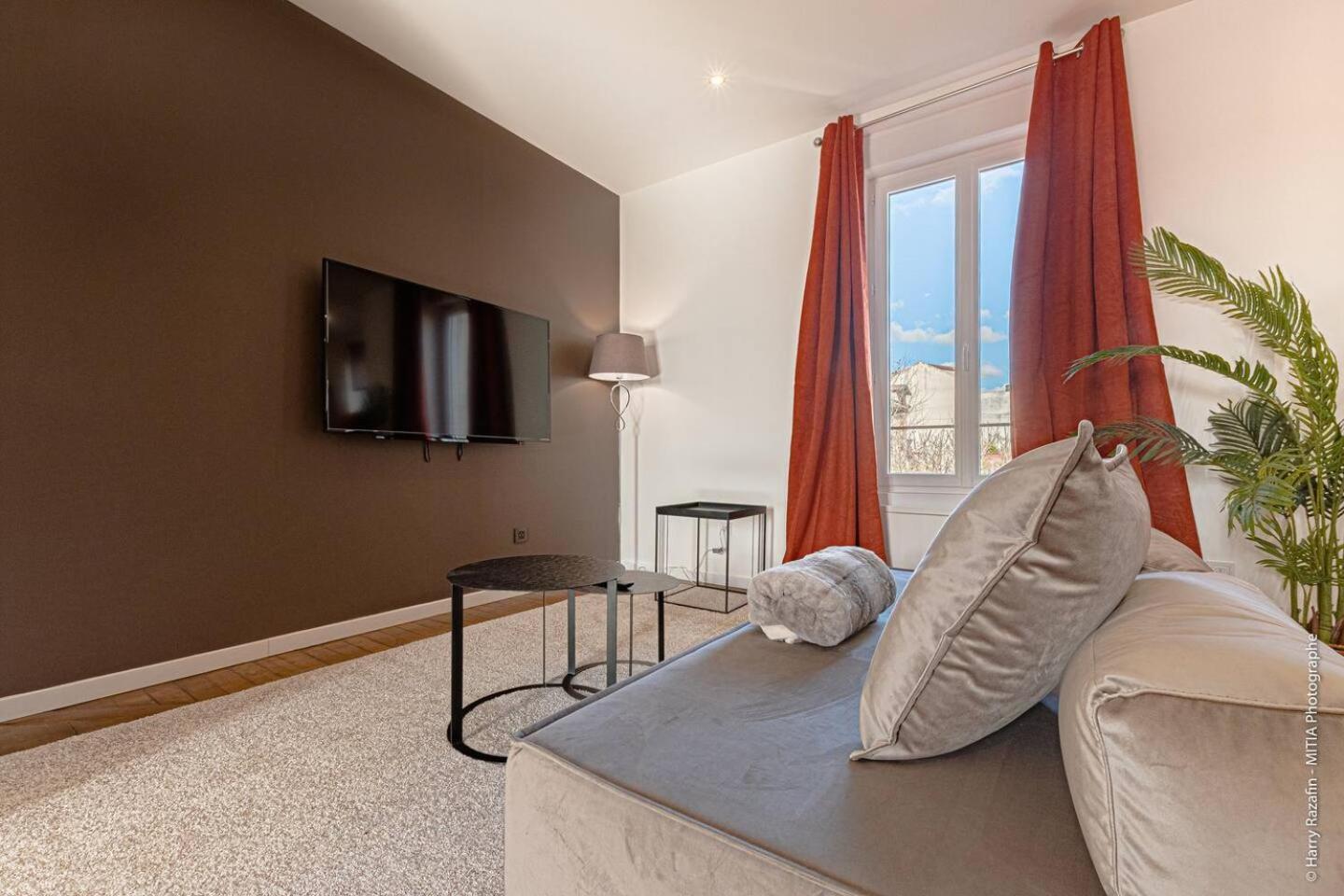 Les Suites Locarno Limoges Luaran gambar