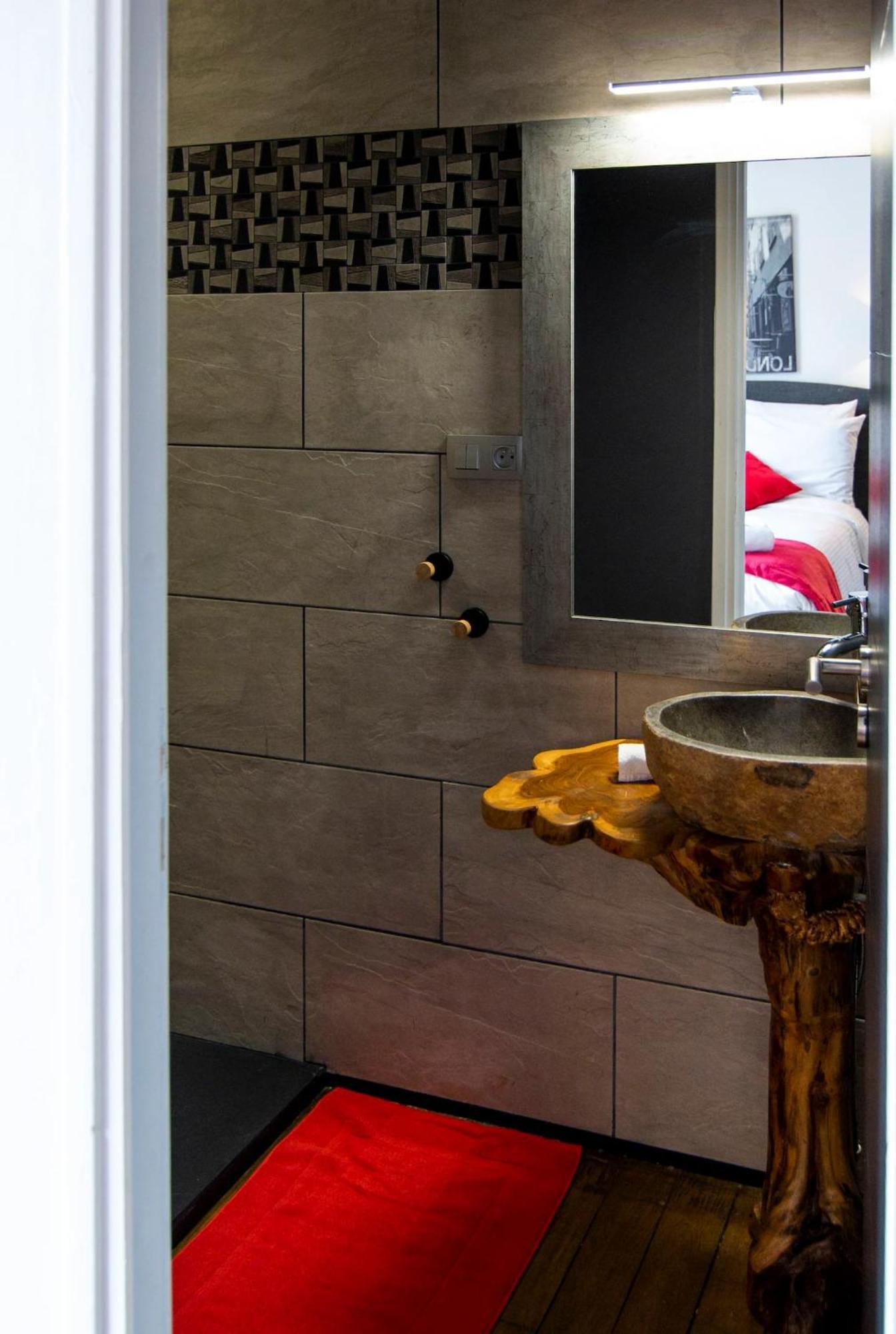Les Suites Locarno Limoges Luaran gambar